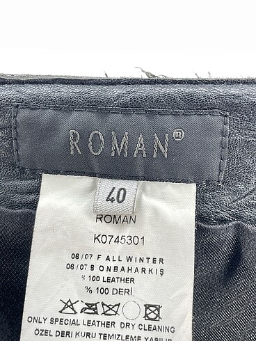 40 Beden siyah Renk Roman Marka Midi Etek %70 İndirimli.