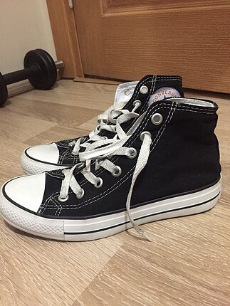 siyah converse