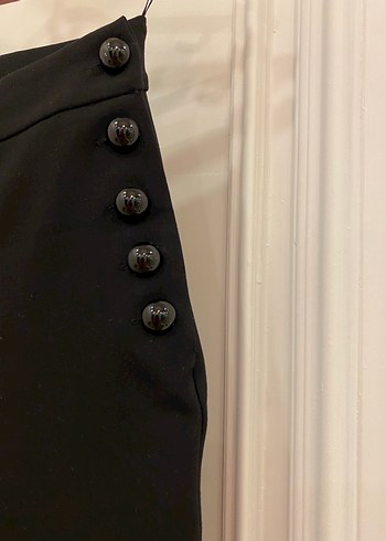 Düğmeli Siyah Kadın Kumaş Pantolon - Görsel 2