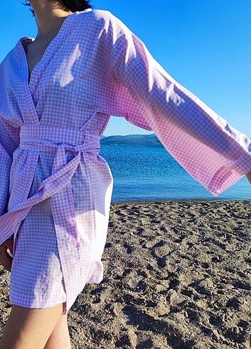 PEMBE KARELİ KİMONO