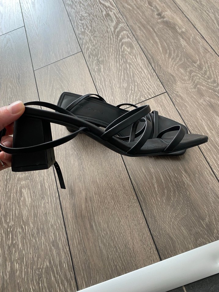 Siyah Minimalist Topuklu Kadın Sandalet - Görsel 2