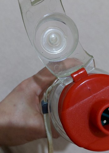 Kilitli Kapaklı Kırmızı Detoks Şişesi - Görsel 6