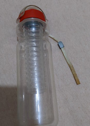 Kilitli Kapaklı Kırmızı Detoks Şişesi - Görsel 2