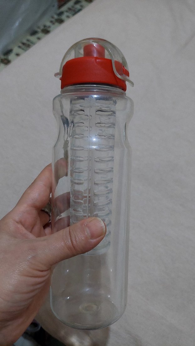 Kilitli Kapaklı Kırmızı Detoks Şişesi - Görsel 3