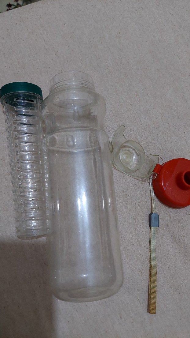 Kilitli Kapaklı Kırmızı Detoks Şişesi - Görsel 5