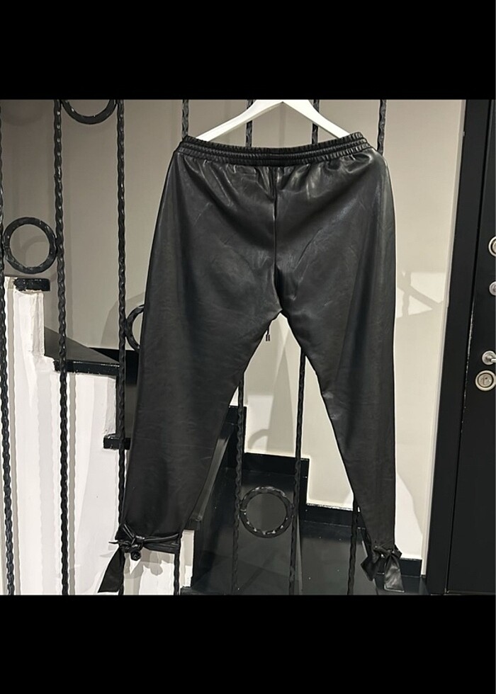 Calzedonia deri pantolon - Görsel 2