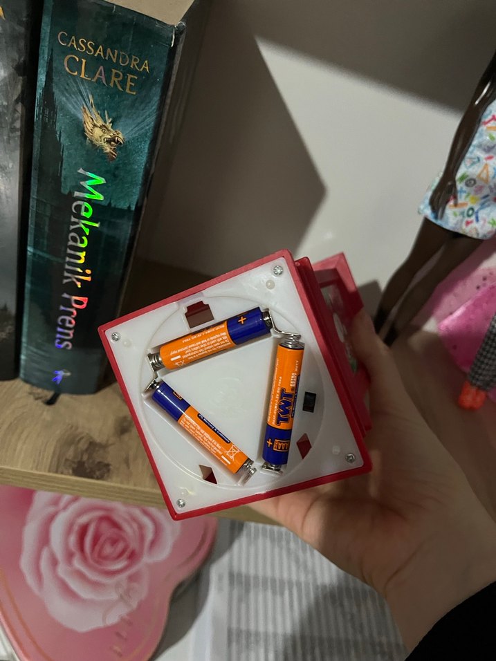 Renkli Kırmızı Noel Temalı Mumluk - Görsel 2