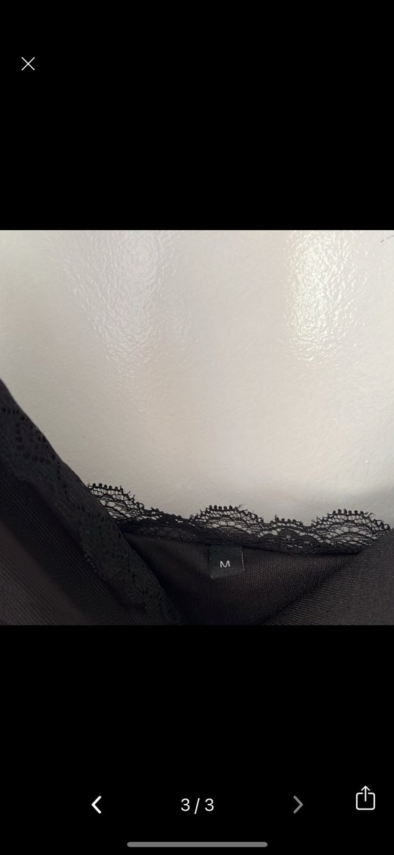 Dantel Detaylı Siyah V Yaka Büstiyer - Görsel 3