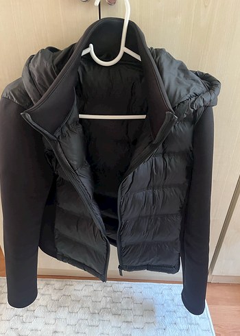 Zara Siyah Kapusonlu Sisme Ceket