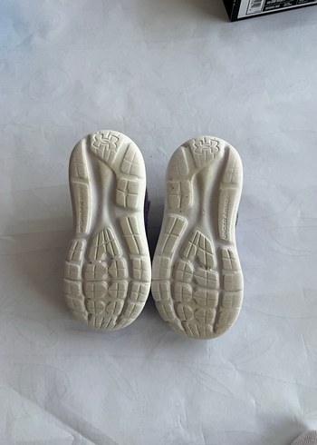 Under armour Kız Çocuk Mor Cırt Cırtlı Spor Ayakkabı 26 numara - Görsel 4