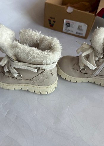 Vicco Kız Çocuk Bej Kürklü Bot 23 numara - Görsel 2