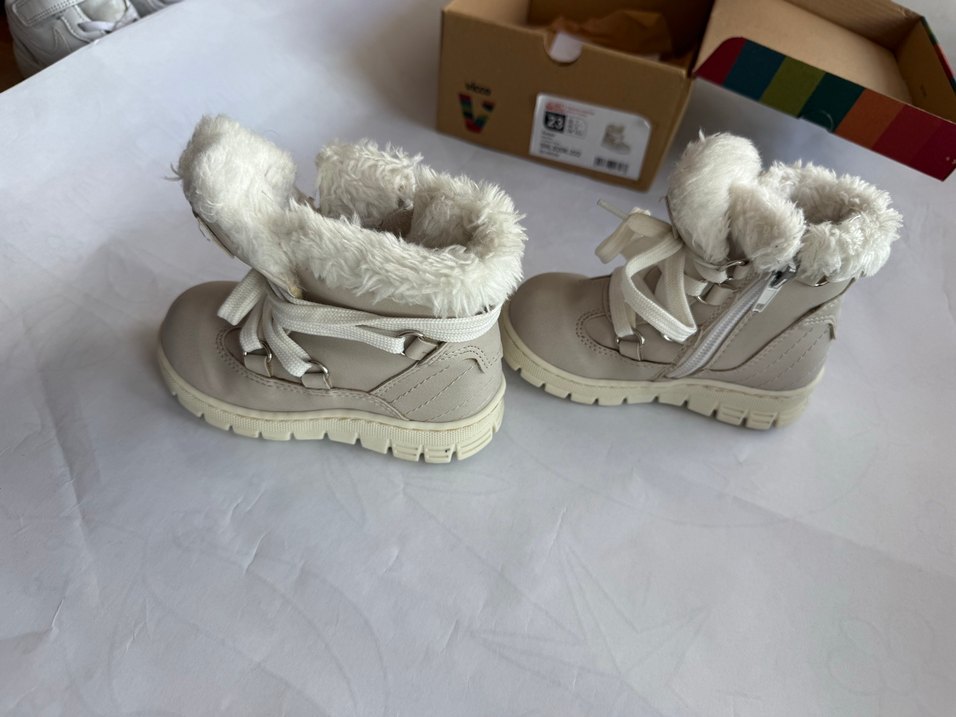 Vicco Kız Çocuk Bej Kürklü Bot 23 numara - Görsel 2