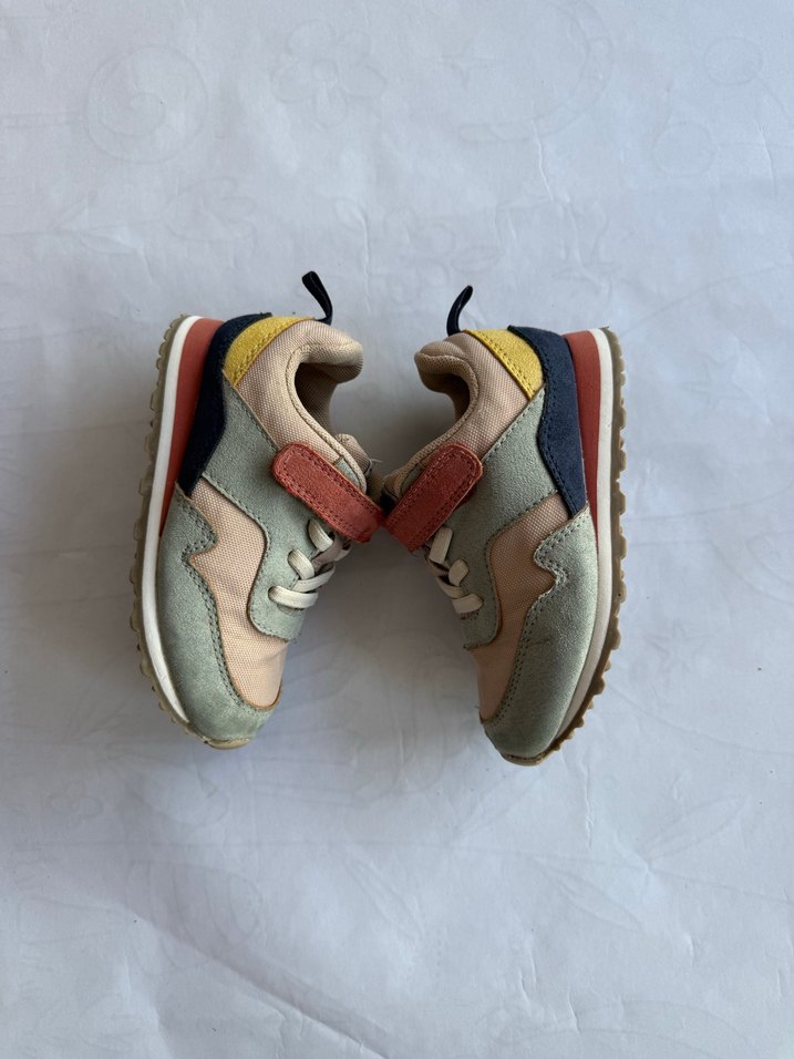 H&M 24 numara spor ayakkabı - Görsel 3