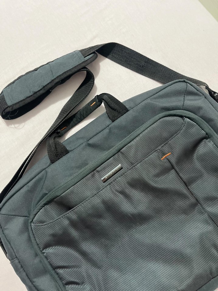 Samsonite Bilgisayar Çantası - Görsel 2