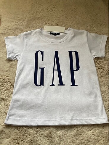 Gap tshirt unisex