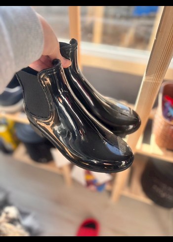 Siyah Rugan kısa yağmur botu - Görsel 2