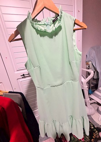 Fırfırlı Kolsuz Uzun Yeşil Elbise - Görsel 2