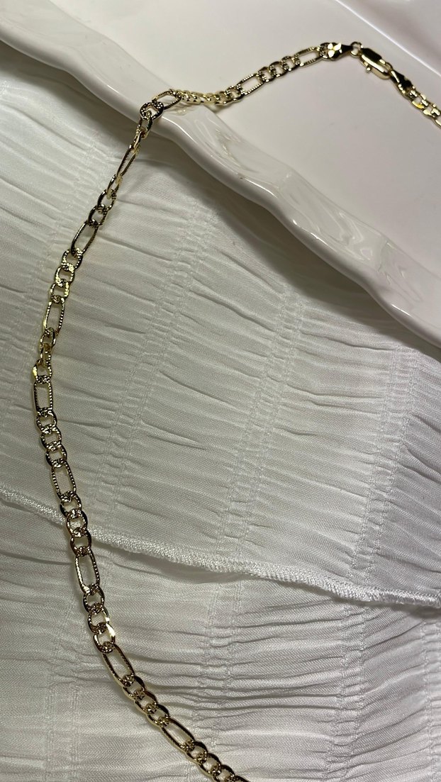 Uzun Zincir Detaylı Altın Kadın Kolye - Görsel 3
