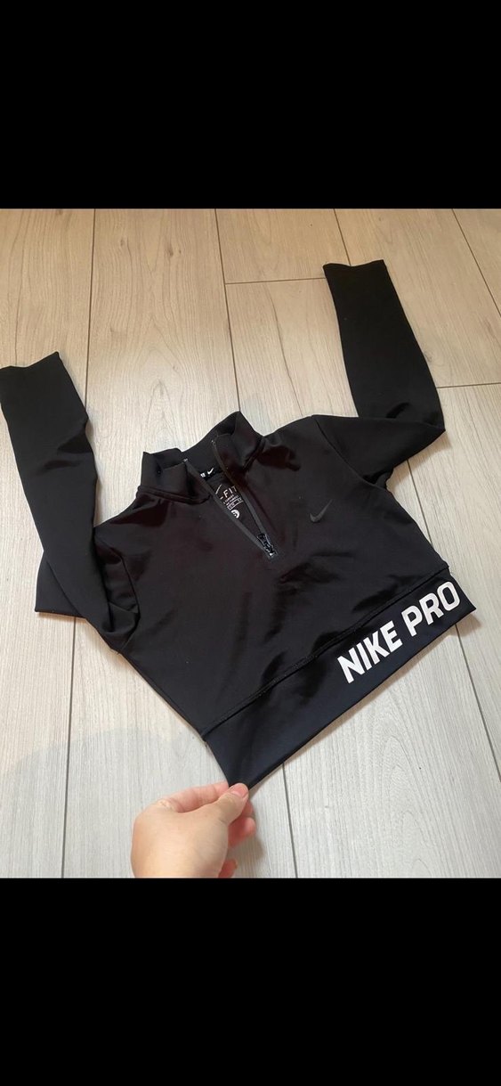 Nike Pro Siyah Yarım Fermuarlı Crop Top - Görsel 2