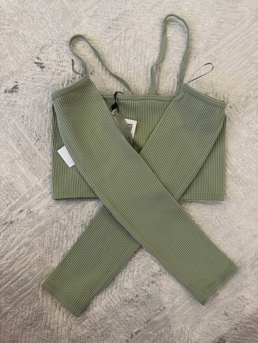 Zara Spor Büstiyer
