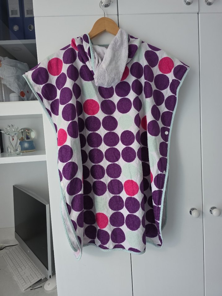 Mor Puantiyeli Kız Çocuk Plaj Panço - Görsel 2