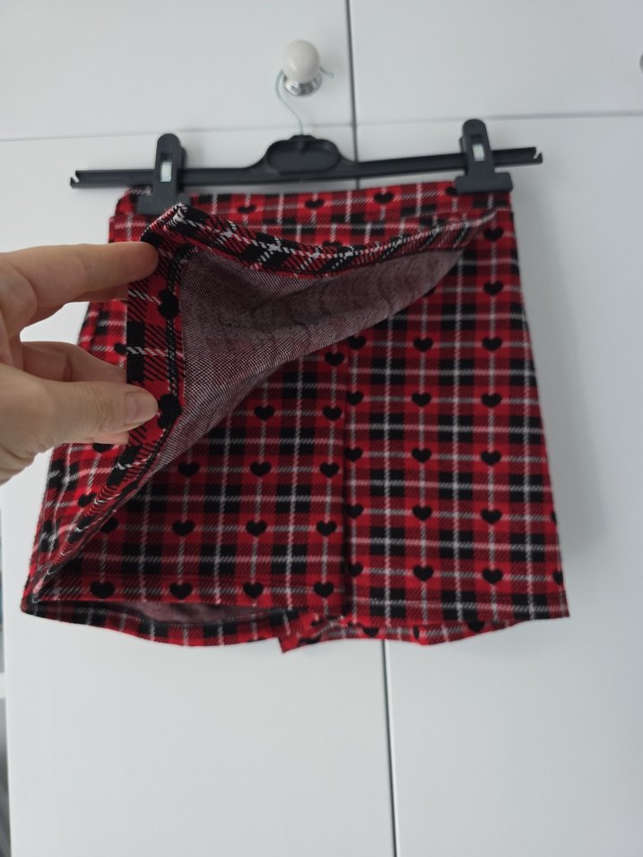 Kırmızı Kareli Mini Etek Şort - Görsel 2