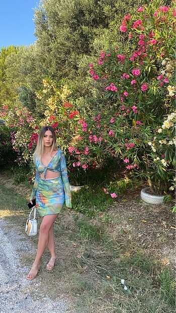 Renkli yazlık elbise