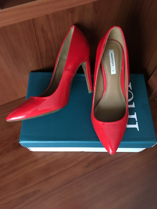 Mango stiletto