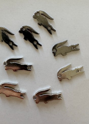 Lacoste ürünü