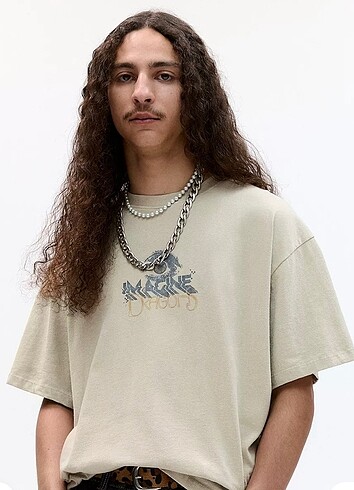 m Beden ten rengi Renk PullandBear erkek tshirt