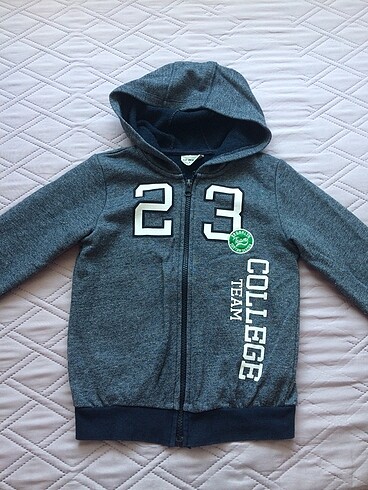 Lcw Erkek çocuk sweat 4-5 yaş