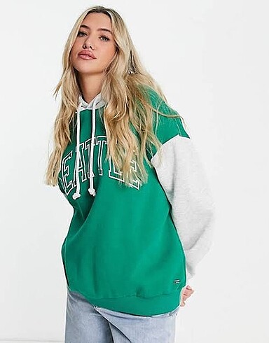 Pull and Bear sweat