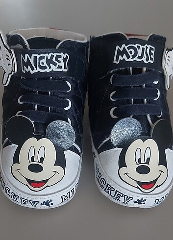 Mickey mouse ayakkabı 
