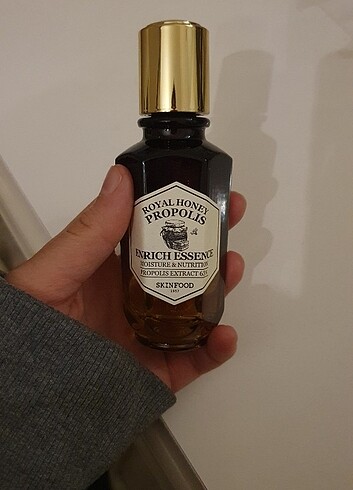 Skinfood Royal honey propolis enrich essence
