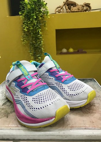 34 Beden ORİJİNAL SKECHERS