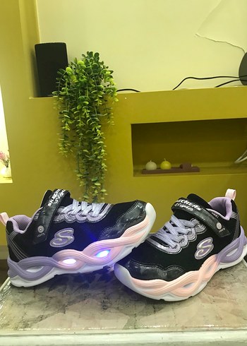 33 Beden ORİJİNAL SKECHERS