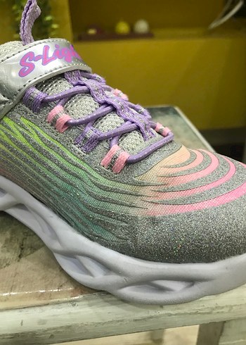 31 Beden çeşitli Renk ORİJİNAL SKECHERS
