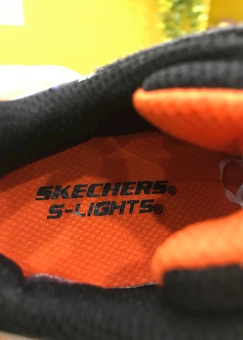 26 Beden mavi Renk ORİJİNAL SKECHERS