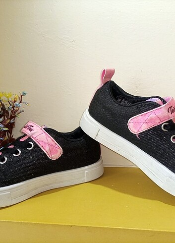 30 Beden çeşitli Renk ORİJİNAL SKECHERS