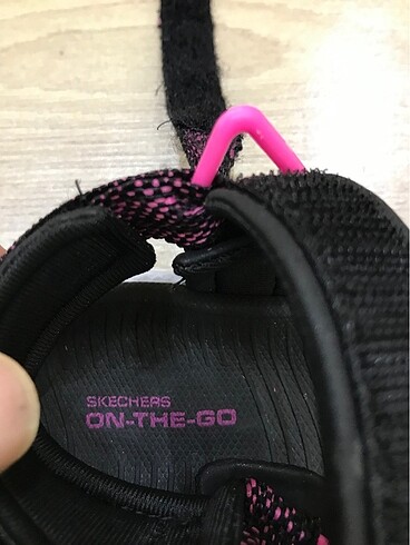 30 Beden ORİJİNAL SKECHERS SANDALET