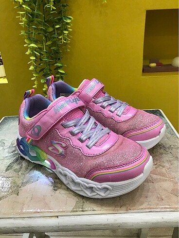 32 Beden ORİJİNAL SKECHERS