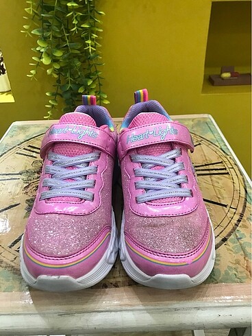 32 Beden ORİJİNAL SKECHERS