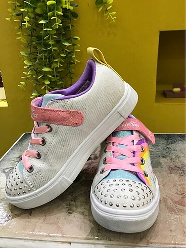 31 Beden çeşitli Renk ORİJİNAL SKECHERS