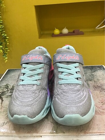 35 Beden çeşitli Renk ORİJİNAL SKECHERS