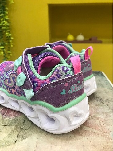 25 Beden çeşitli Renk ORİJİNAL SKECHERS