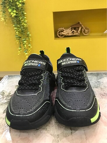 28 Beden ORJİNAL SKECHERS