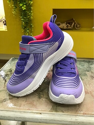 26 Beden çeşitli Renk ORİJİNAL SKECHERS