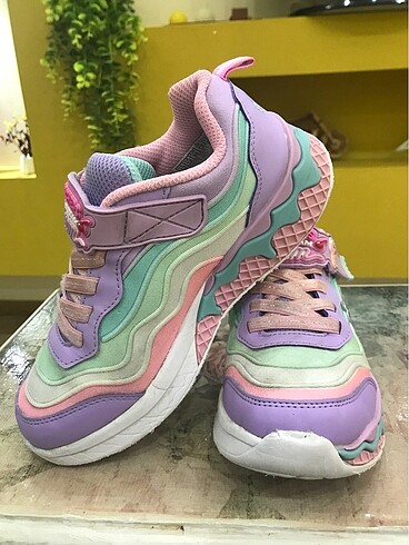 30 Beden çeşitli Renk ORİJİNAL SKECHERS