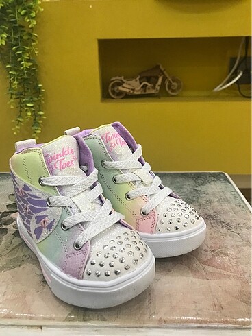 23 Beden çeşitli Renk ORİJİNAL SKECHERS
