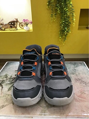 31 Beden çeşitli Renk ORİJİNAL SKECHERS